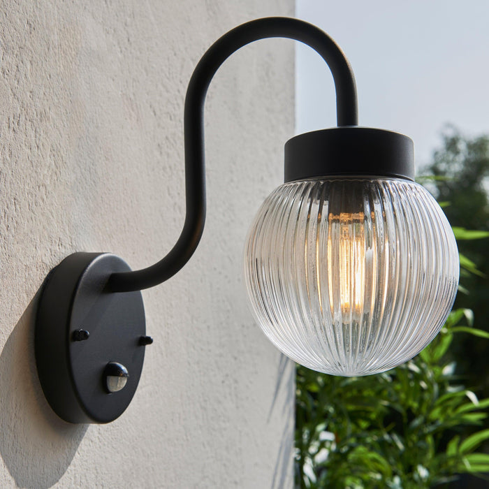 eldon pir black outdoor wall light by Endon Lighting Living Room Close Up 37