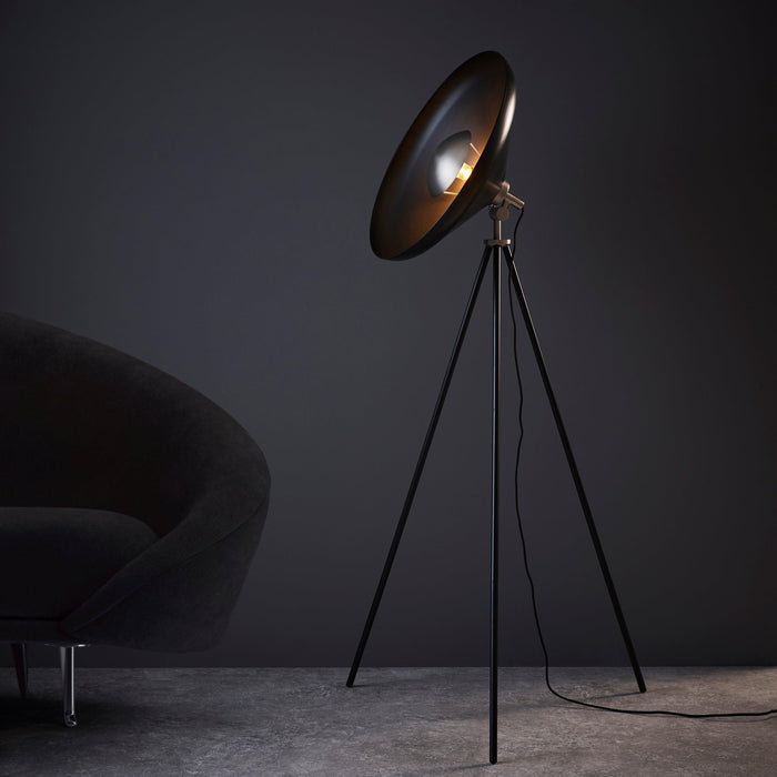 ovni black industrial metalwork tripod floor lamp Living room lighting image