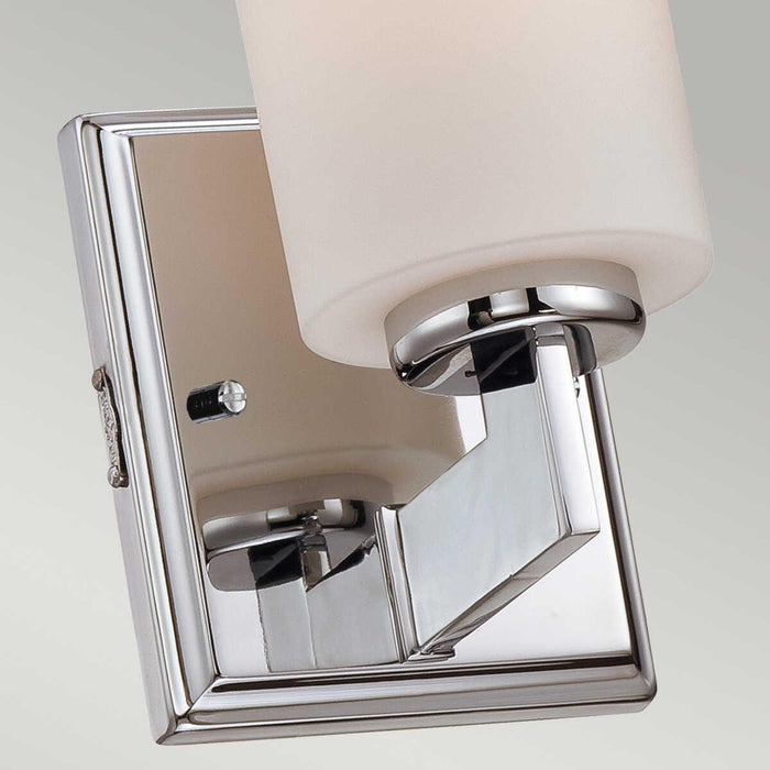 quoizel taylor small polished chrome bathroom wall light Close Up